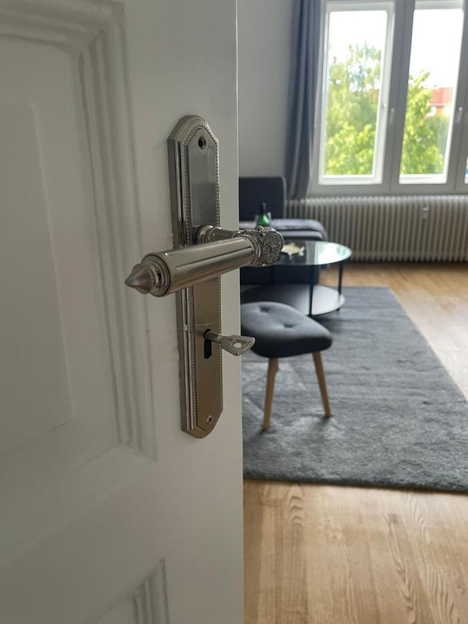 R&m I , Stadtvilla Mit Grossen Balkon, Parkplatz Und Blick Ins Grune