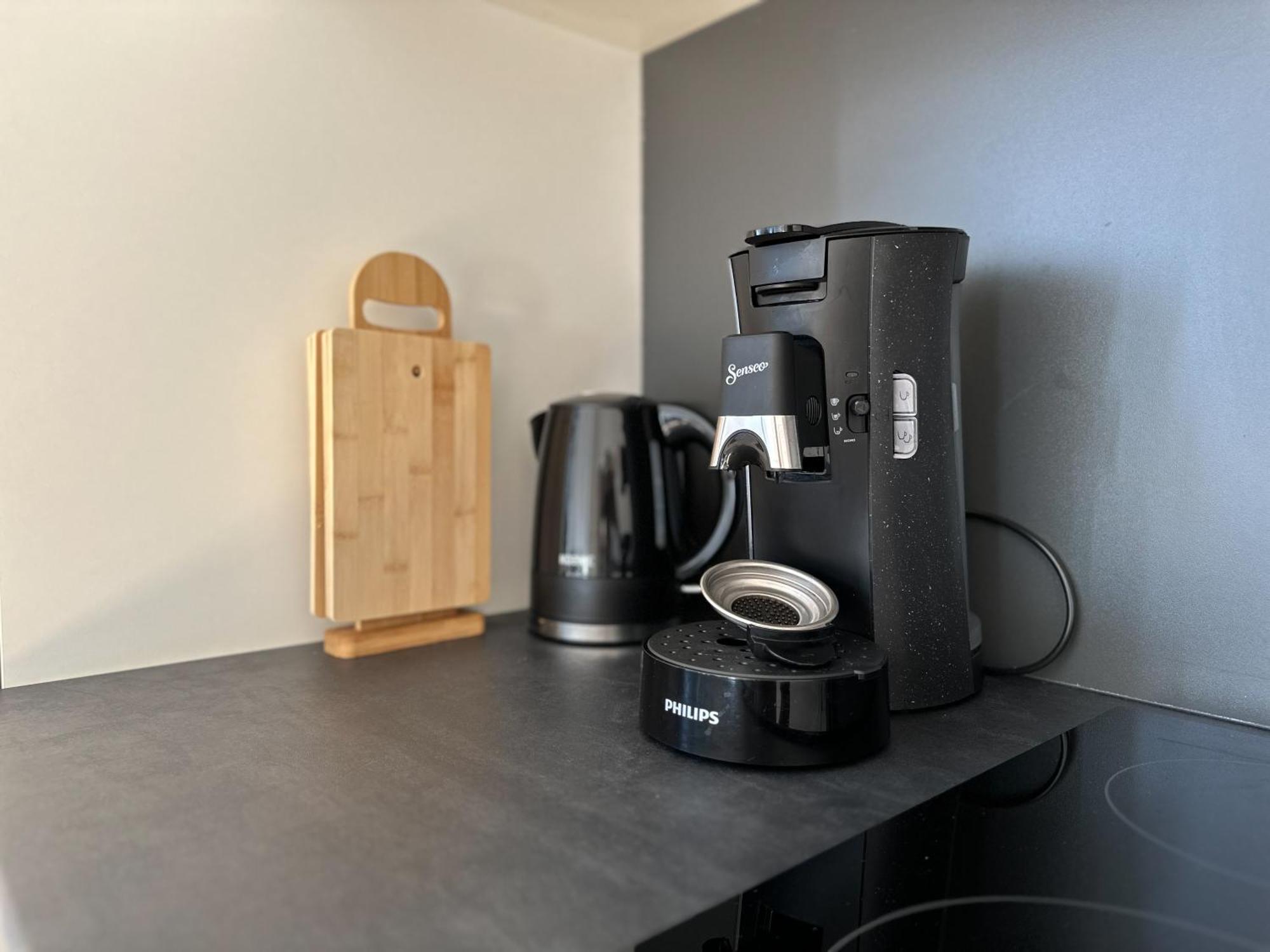 Apartment R&m I , Stadtvilla Mit Grossen Balkon, Parkplatz Und Blick Ins Grune Wilhelmshaven