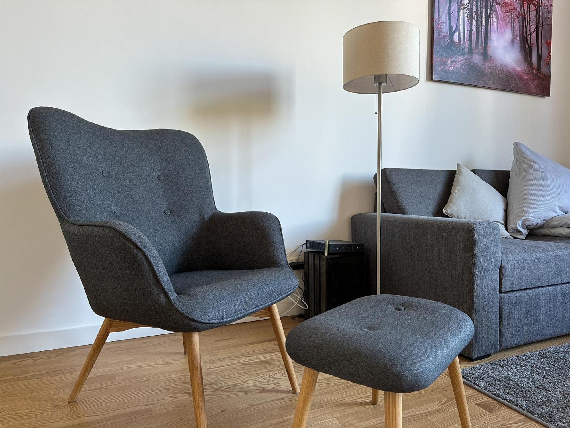 R&m I , Stadtvilla Mit Grossen Balkon, Parkplatz Und Blick Ins Grune Wilhelmshaven
