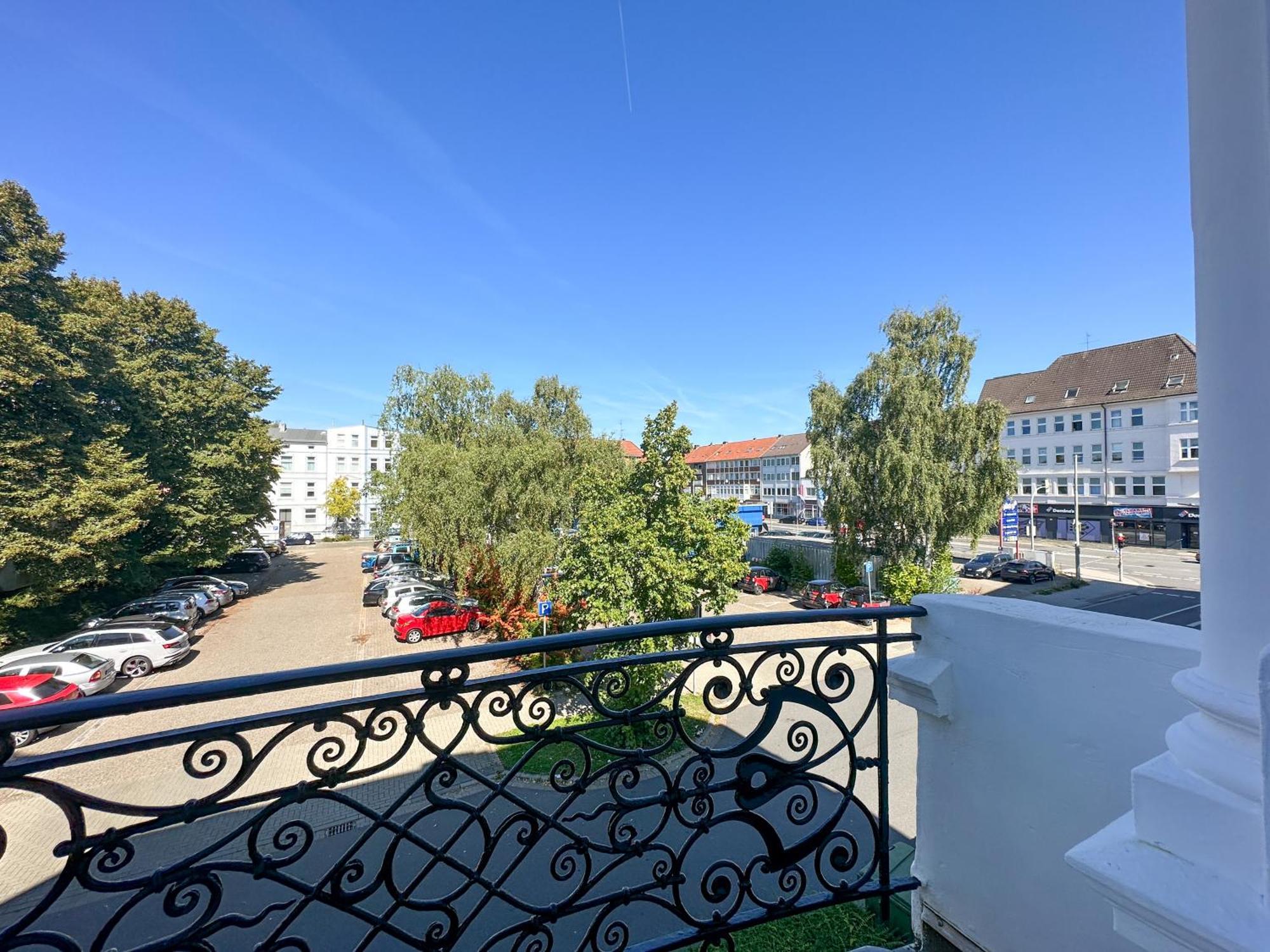 Apartment R&m I , Stadtvilla Mit Grossen Balkon, Parkplatz Und Blick Ins Grune